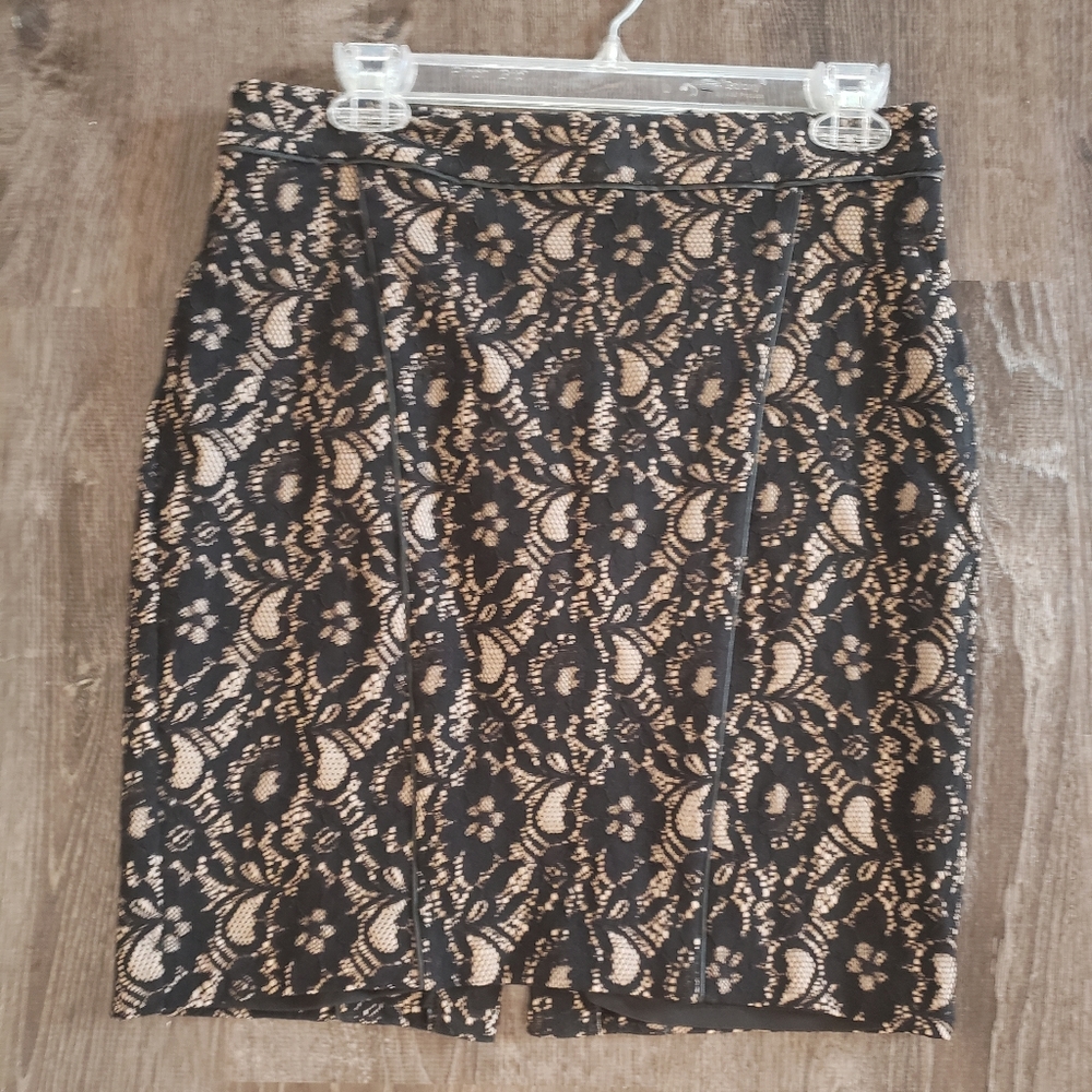 Express lace pencil skirt black piping size 4